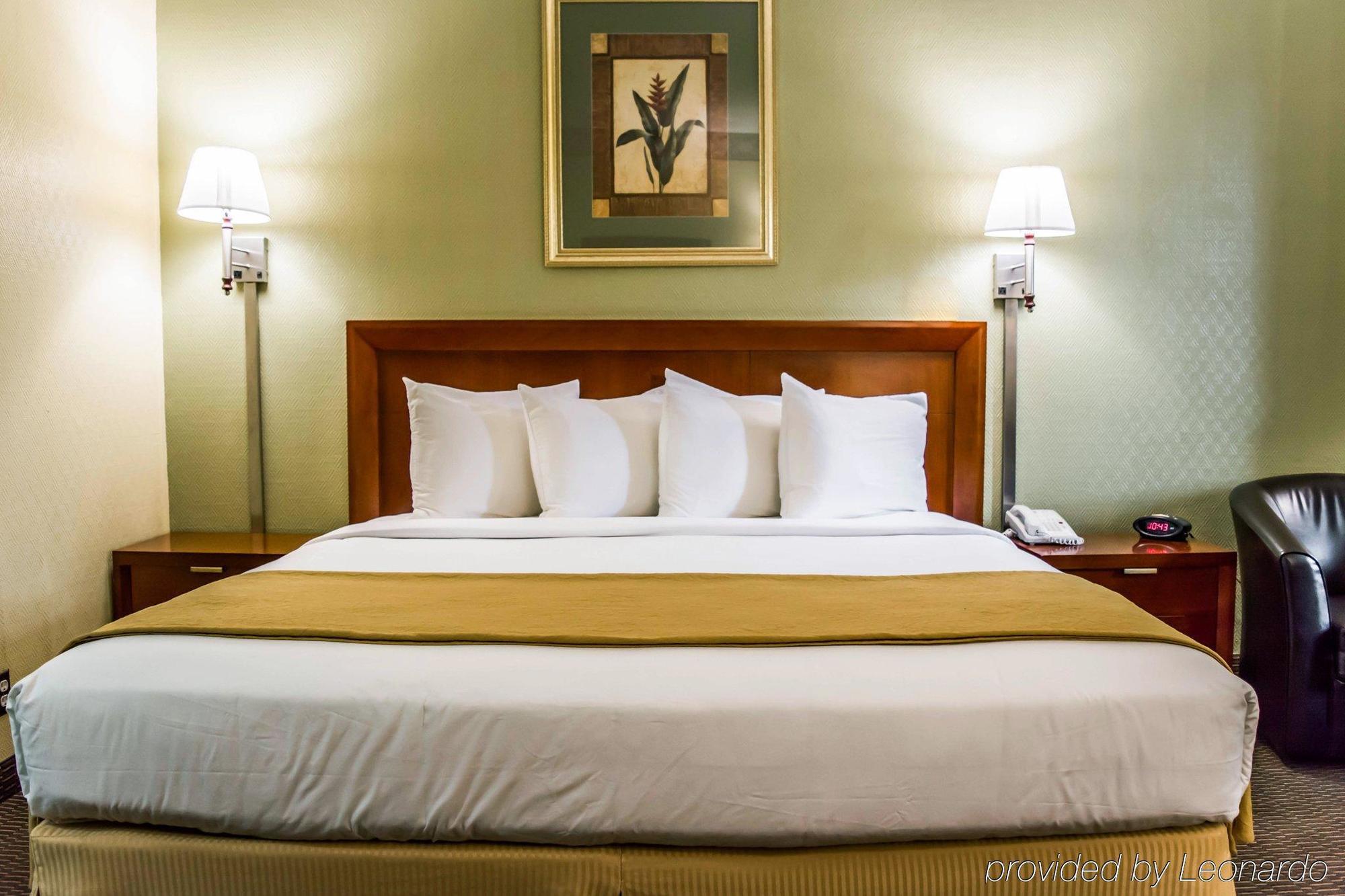 Quality Inn Airport - Cruise Port Тампа Экстерьер фото
